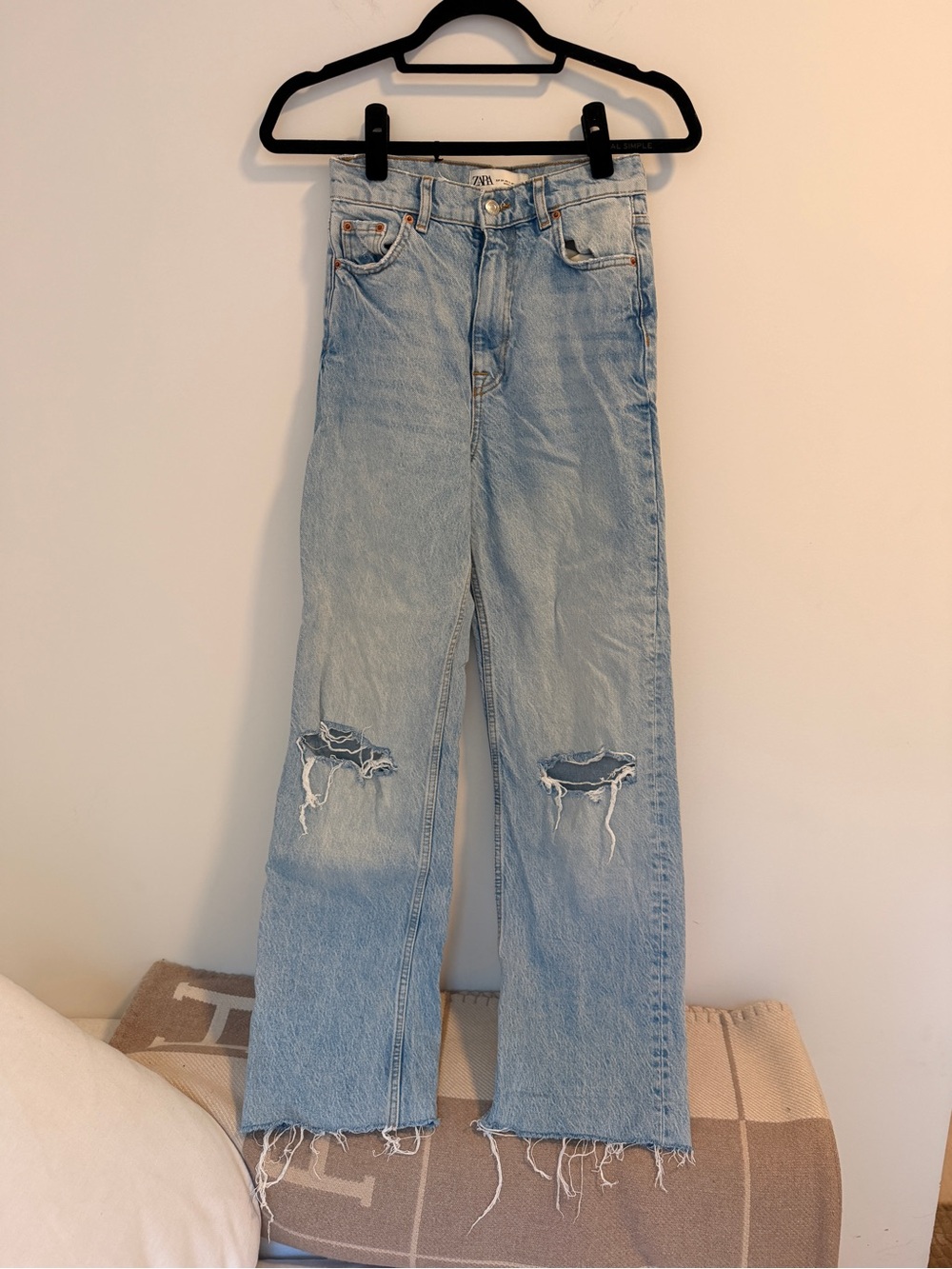 Zara Light Blue Distressed Jeans